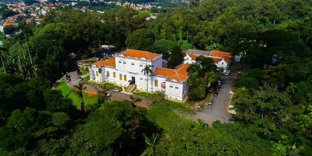 O Hotel Paulista Garden está localizado próximo ao Instituto Butantã, na Av. Paulista